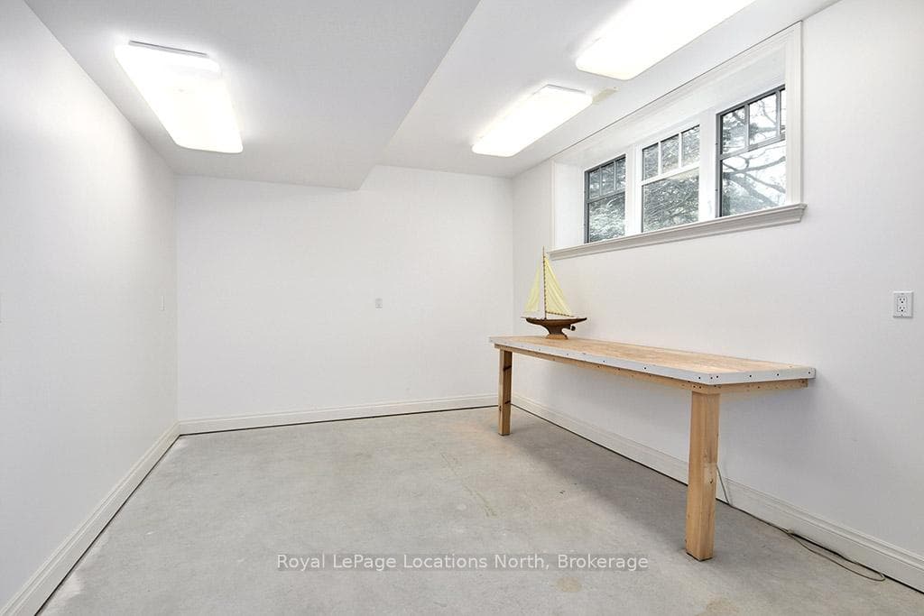 138 Russell Street photo 20