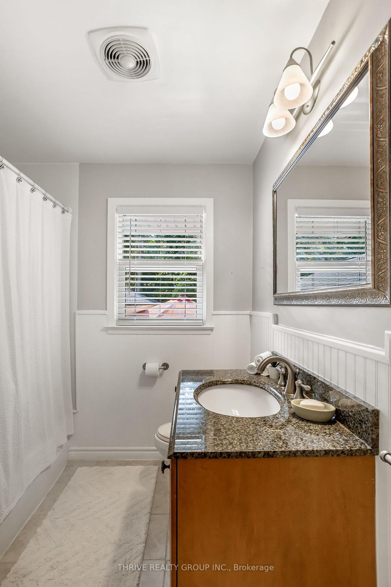 573 Lambton Street photo 21