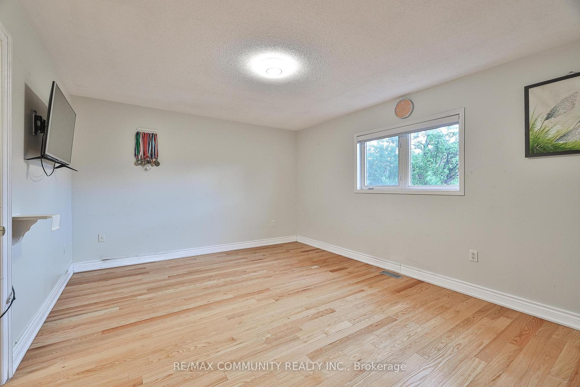 43 Futura Avenue photo 25