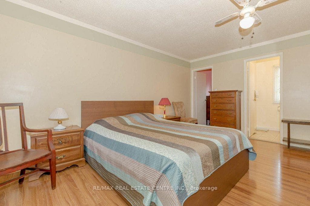 25 Nimrod Crescent photo 12