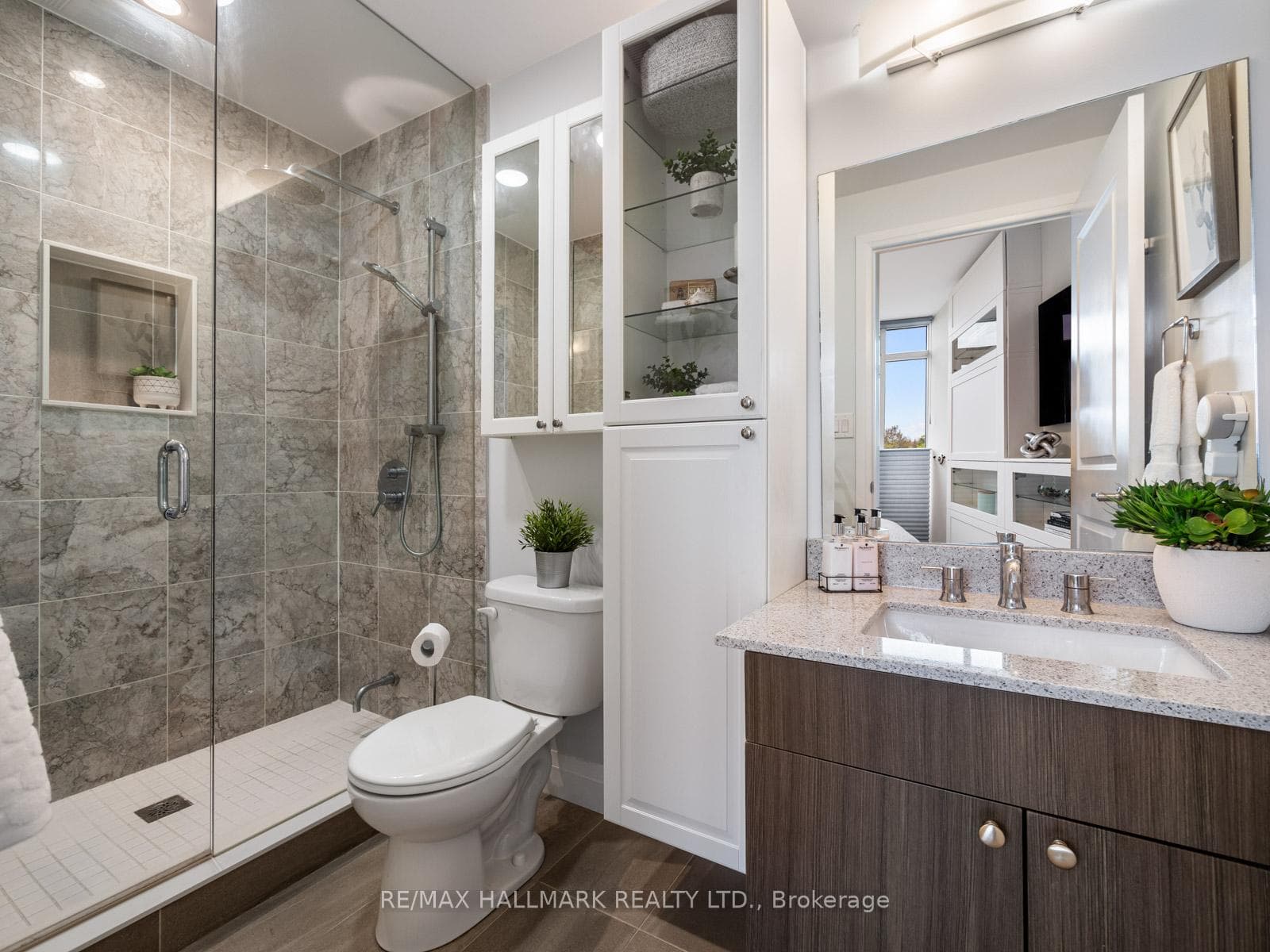 200 Woodbine Avenue Unit 408 photo 17