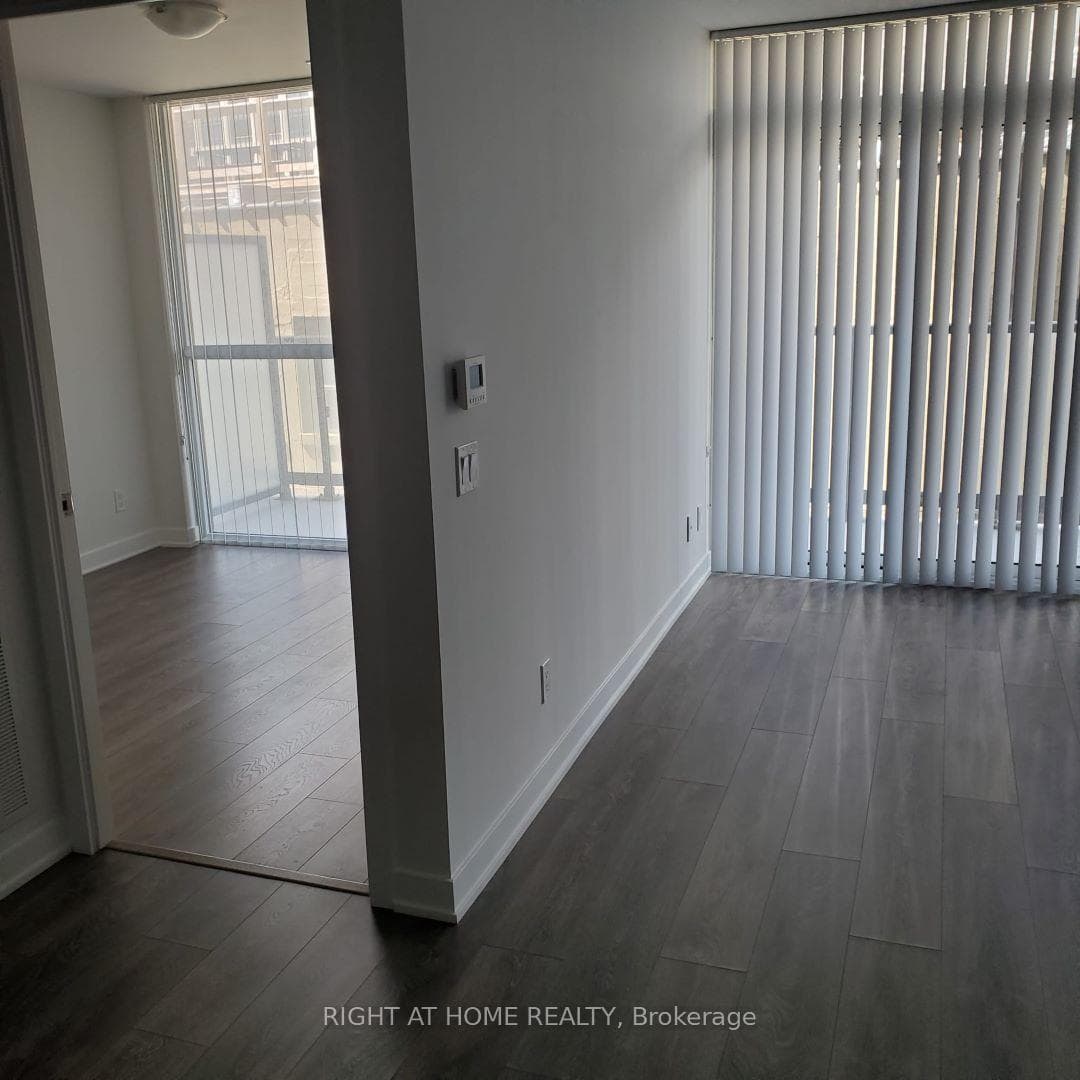 87 Peter Street Unit 1212 photo 17