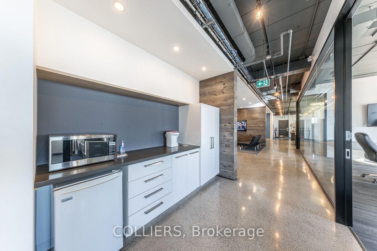 80 North Queen Street Unit 400 photo 17