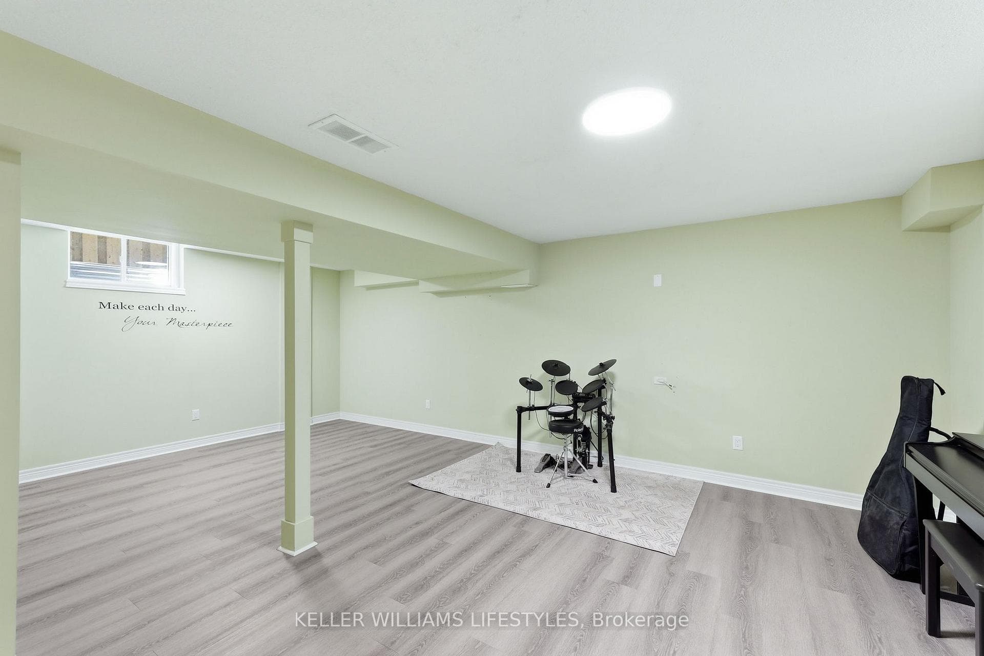 1784 Stackhouse Crescent photo 31