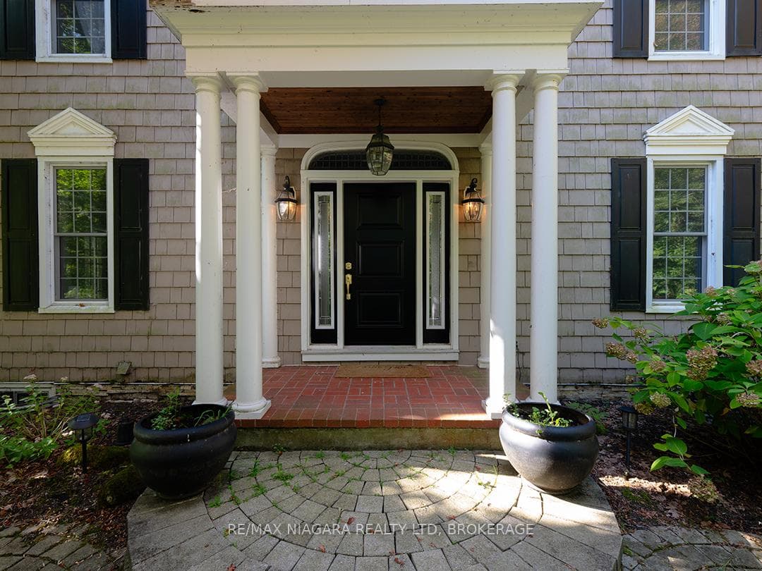 10187 Lakeshore Road photo 5