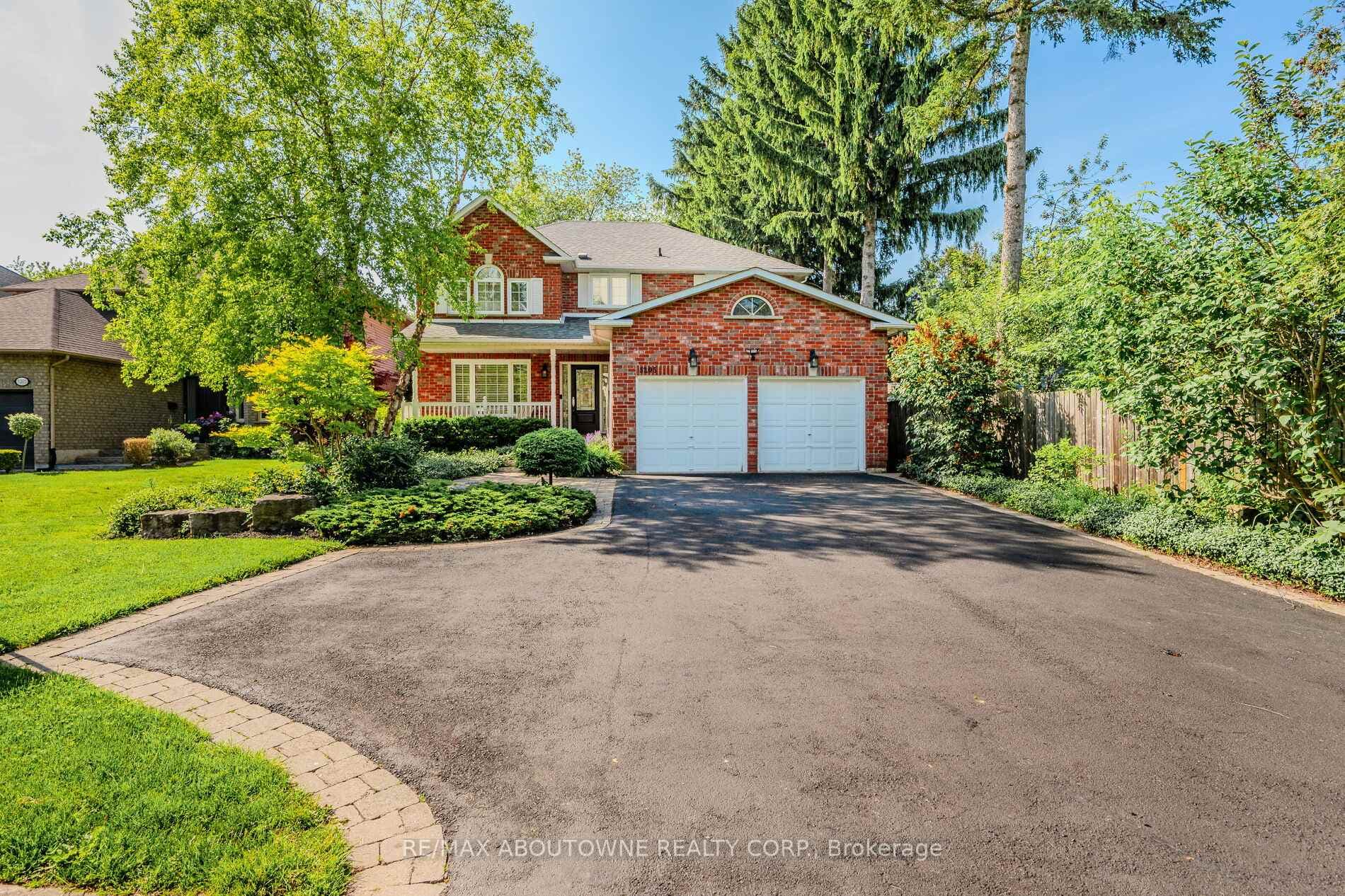 5205 Lakeshore Road photo 2