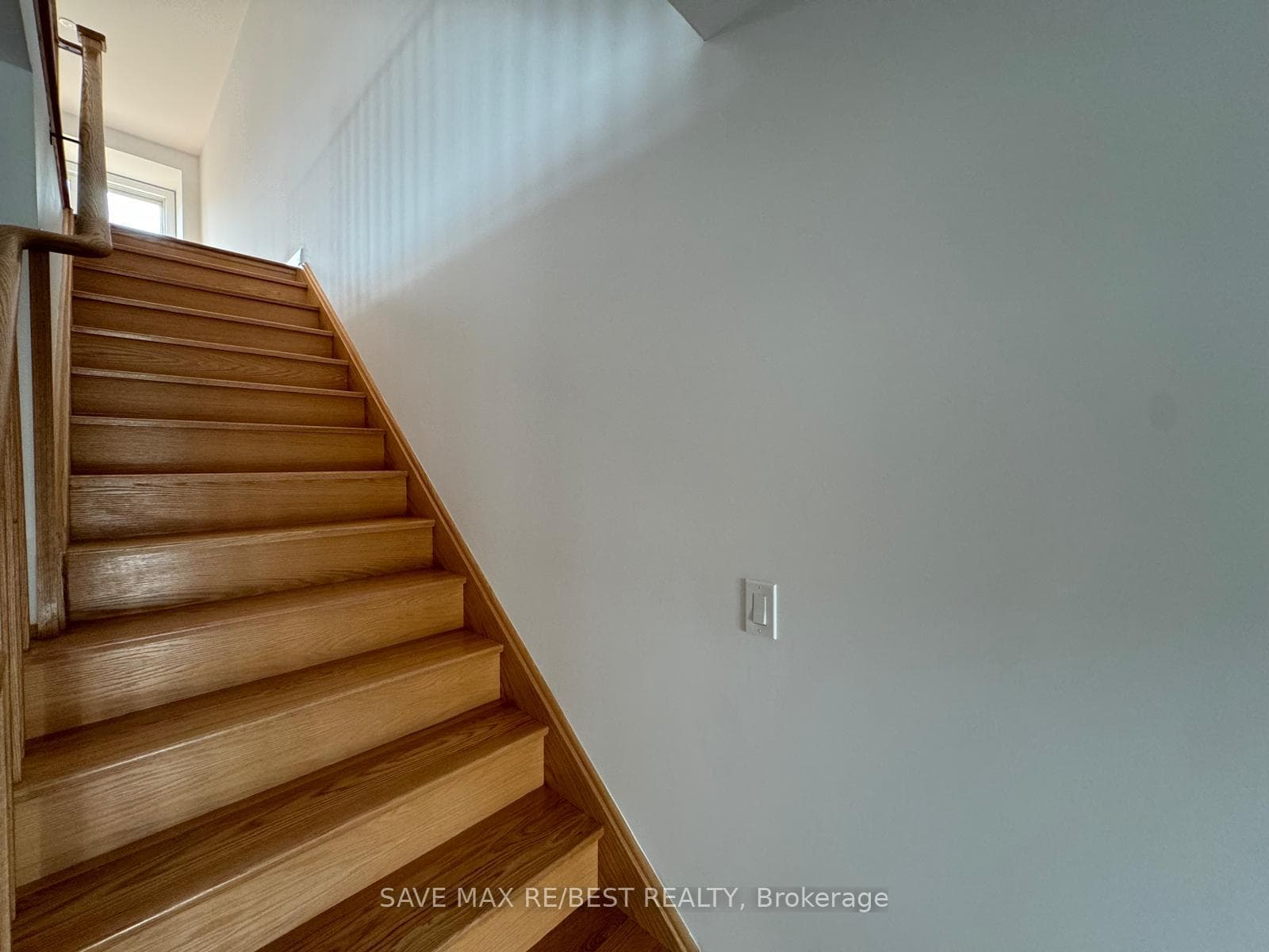 182 Lageer Drive photo 1