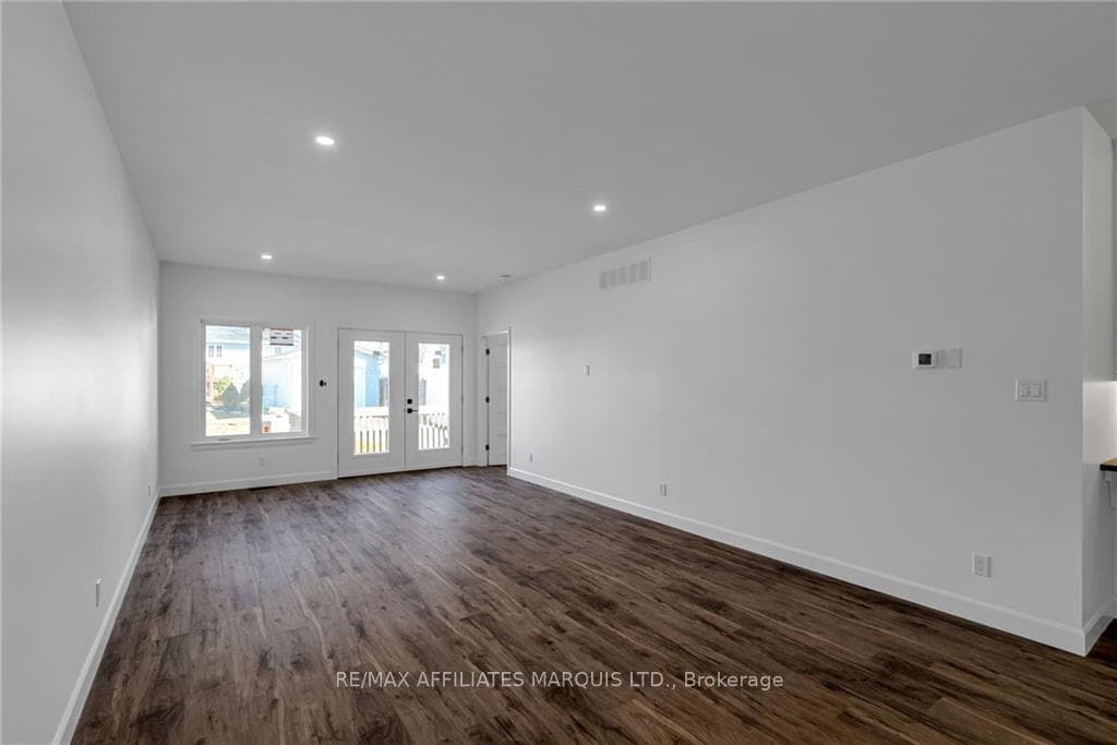 165 DOMINION Street photo 12