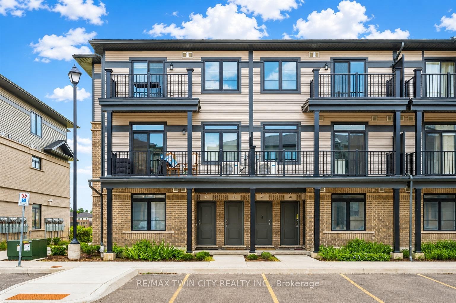 80 Lomond Lane photo 49