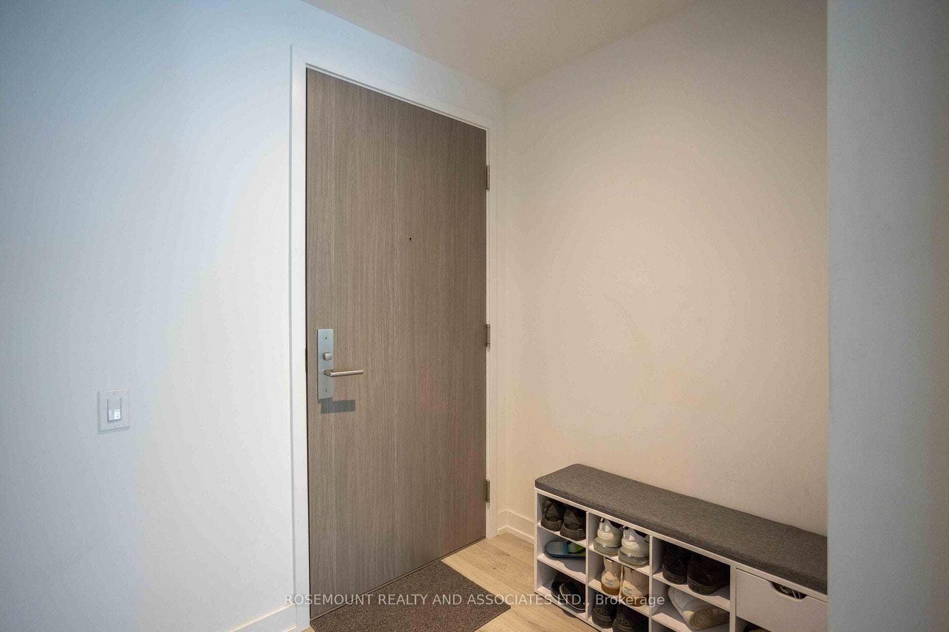 161 Roehampton Avenue Unit 712 photo 6