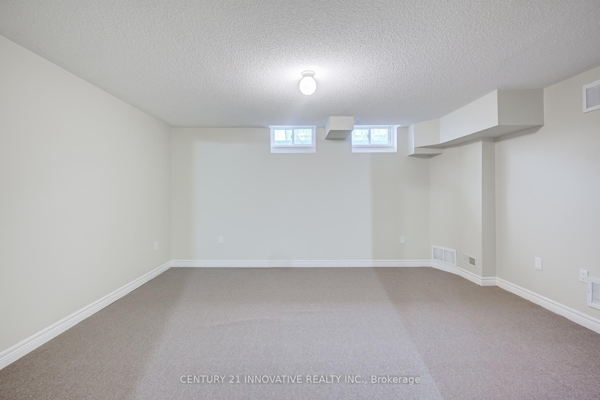 875 Transom Crescent photo 28