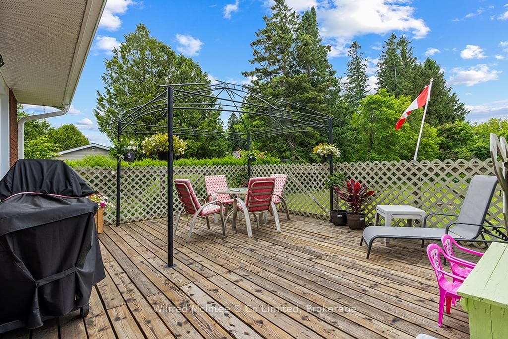 431 Alice Street photo 38