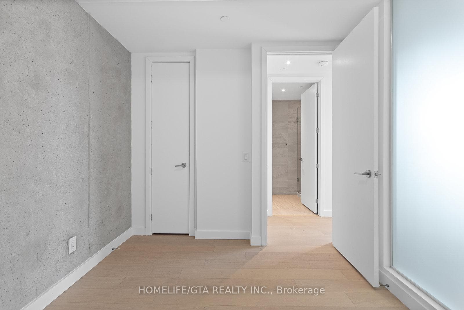 81 Wellesley Street Unit 1808 photo 14