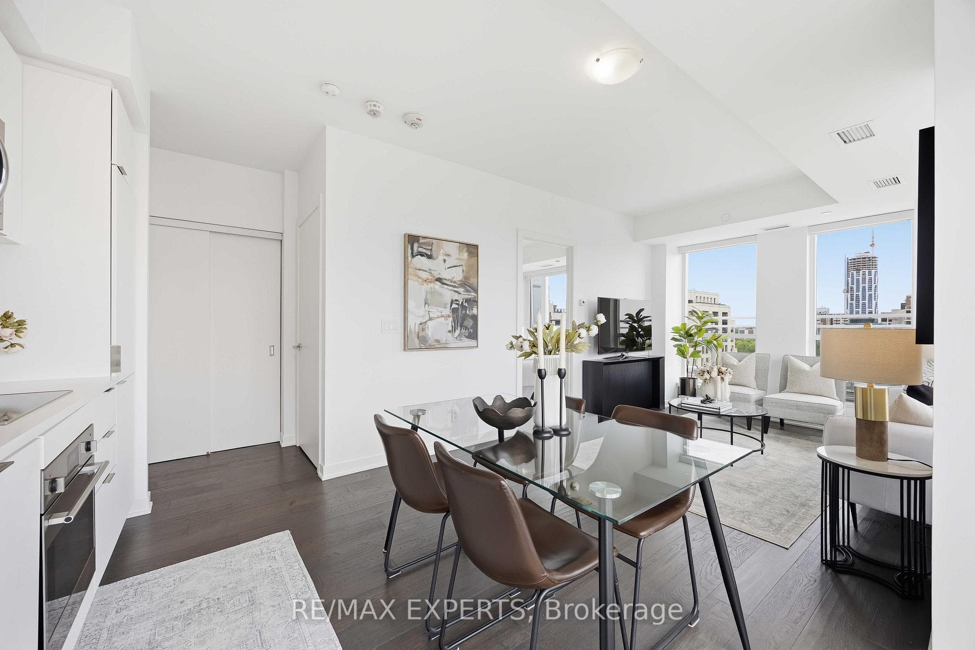 223 St Clair Avenue Unit 1007 photo 14