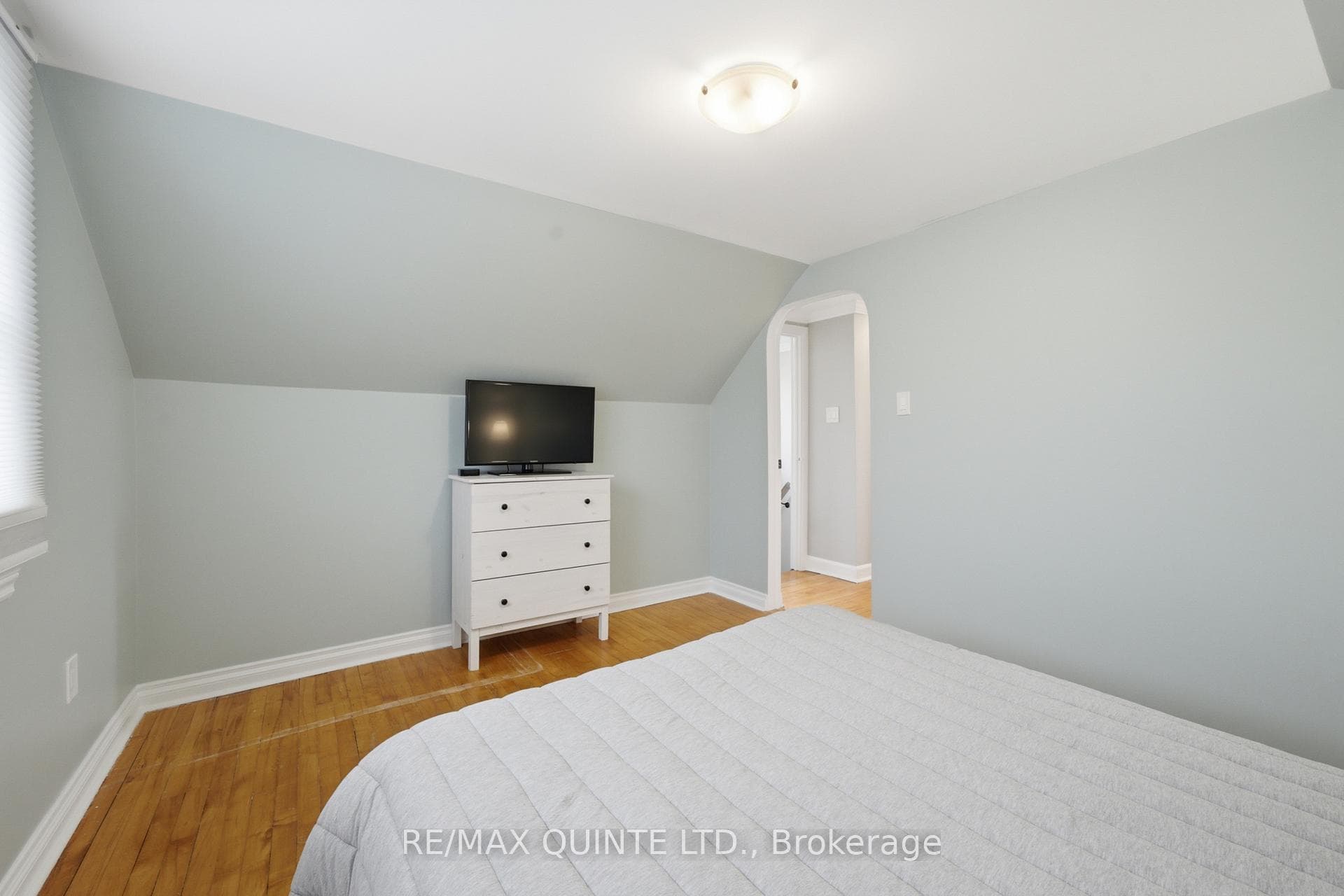 72 Campbell Street photo 31