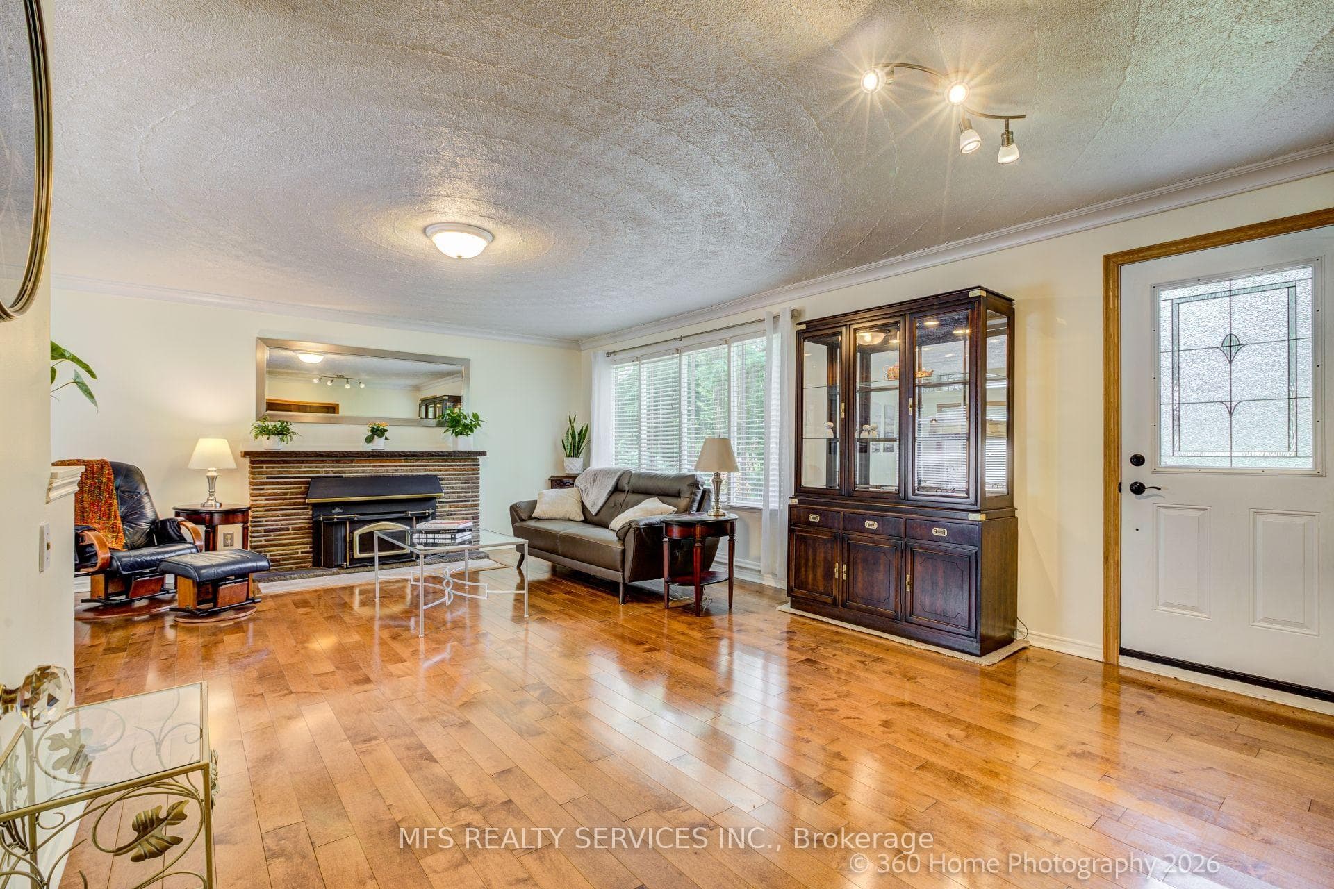 47 Deep Dene Drive photo 10