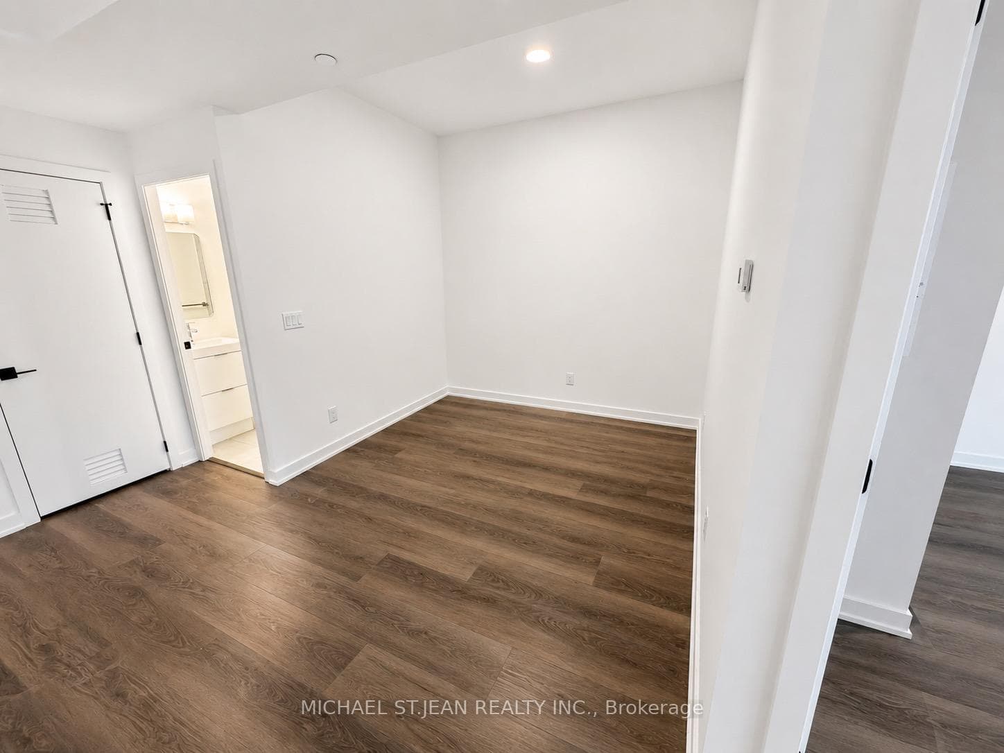 33 Erie Avenue Unit 1015 photo 6