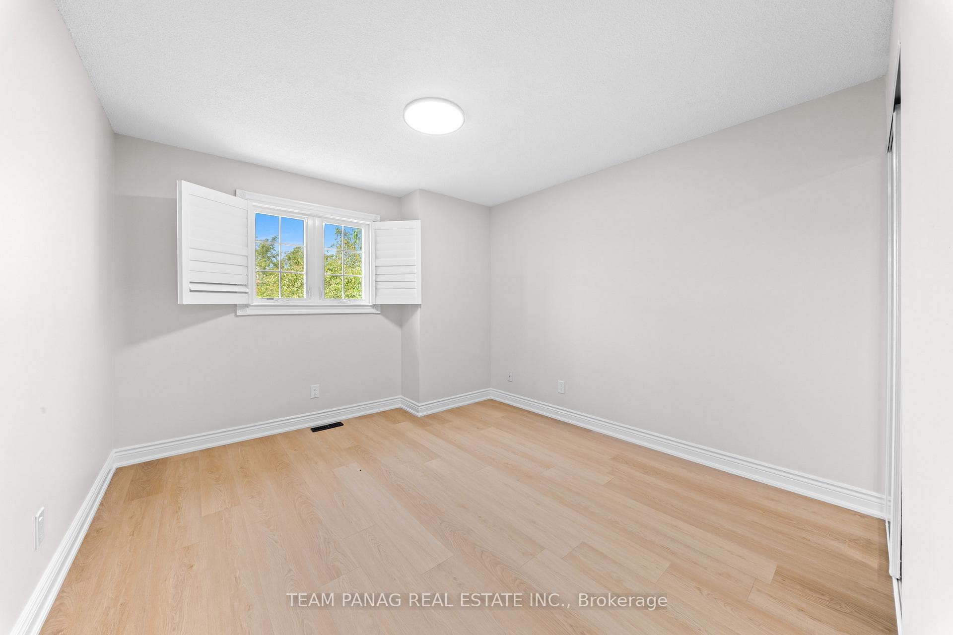 39 Colchester Avenue photo 36