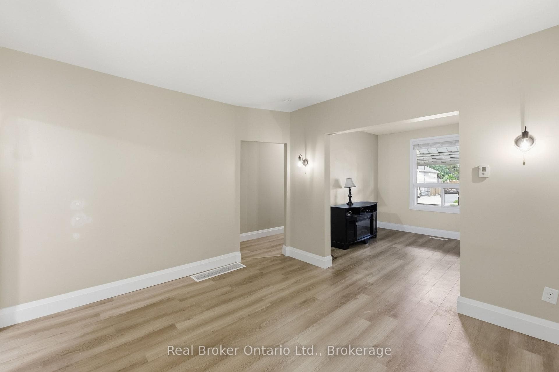 56 Harmony Avenue photo 9
