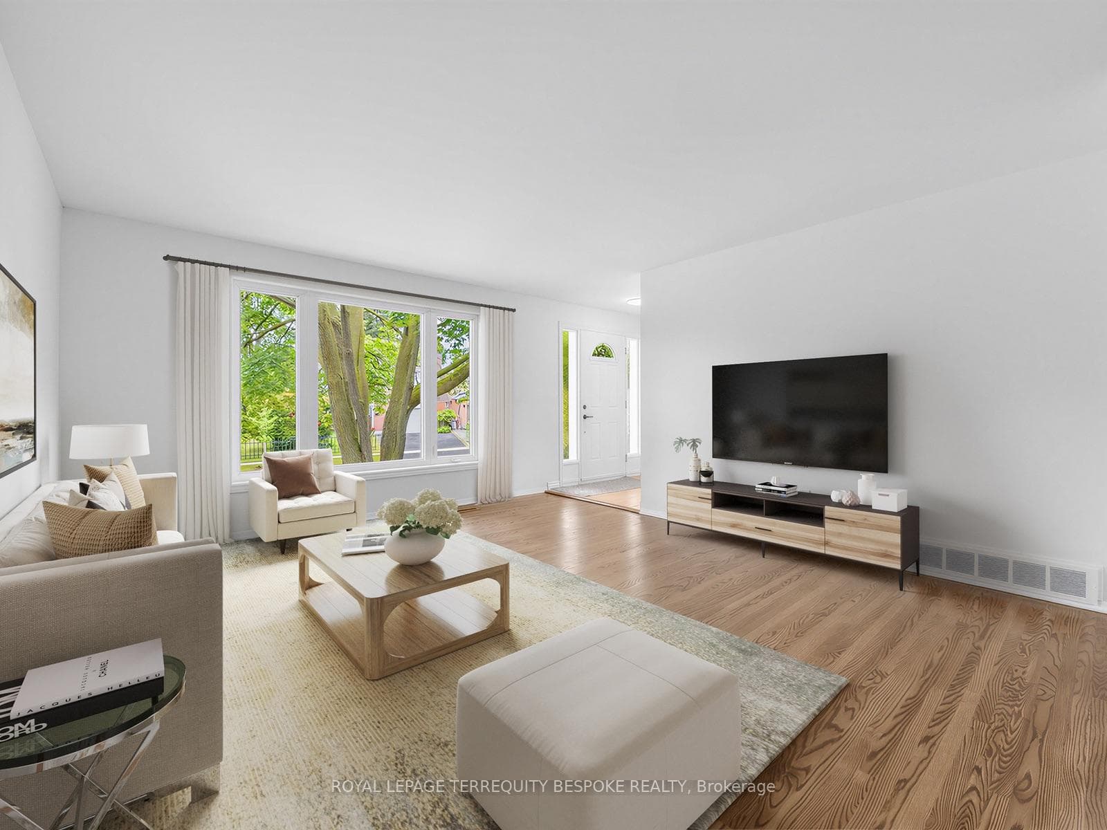 9 Midcroft Drive photo 5
