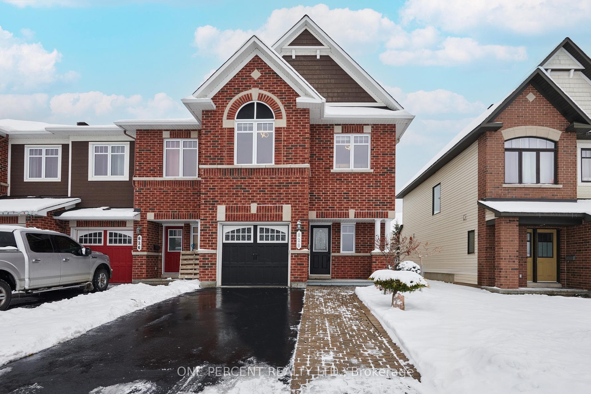 828 Ashenvale Way photo 1