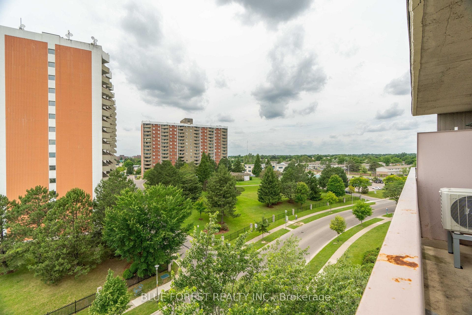 1106 Jalna Boulevard Unit 705 photo 25