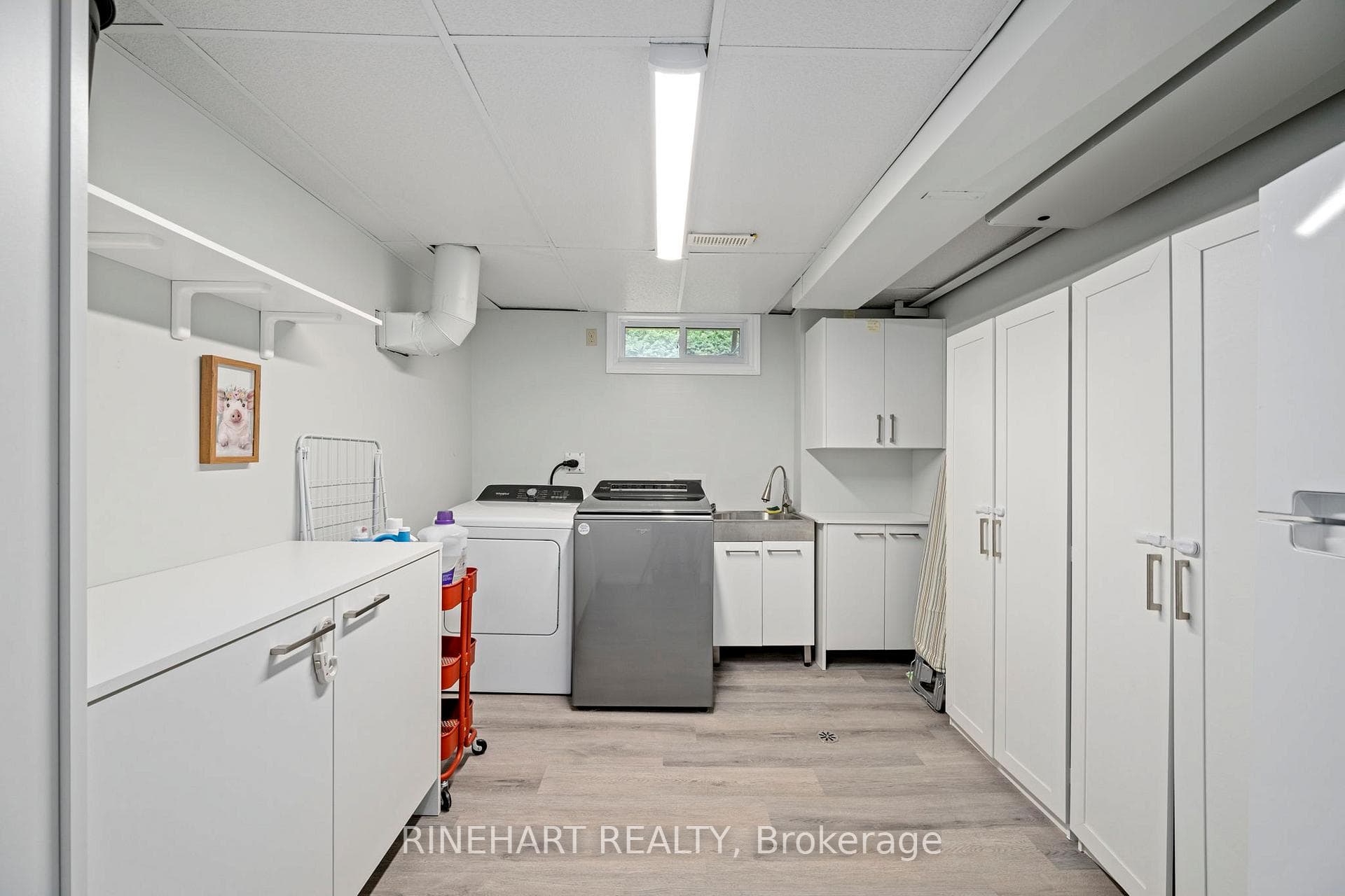 55 Grenfell Court photo 23