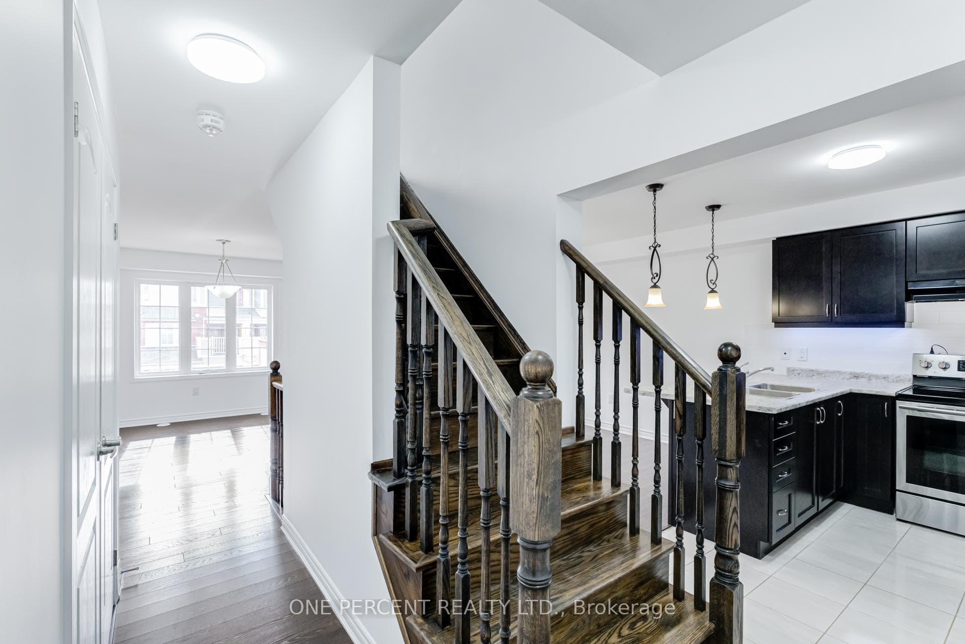 1086 Silk Street photo 15