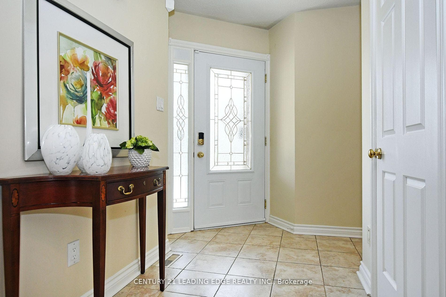 17 Berkeley Court photo 3