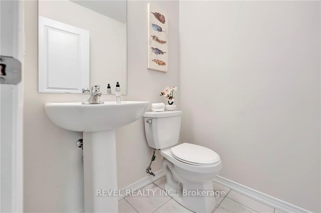 418 Blackburn Drive photo 12