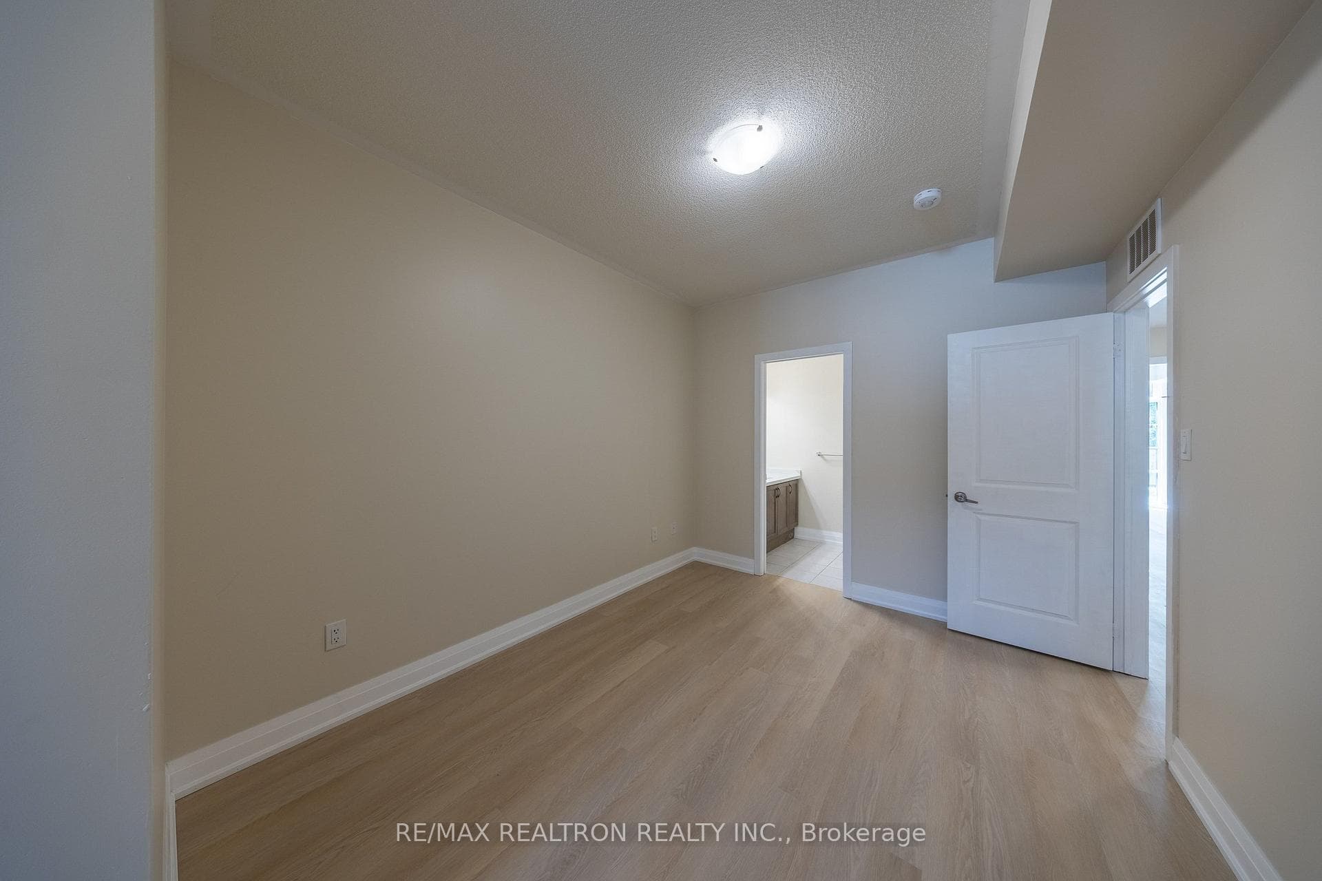 6 Whitaker Way Unit 157 photo 38