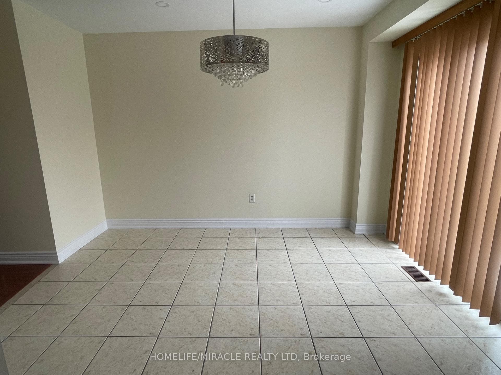 30 Lonestar Crescent photo 12