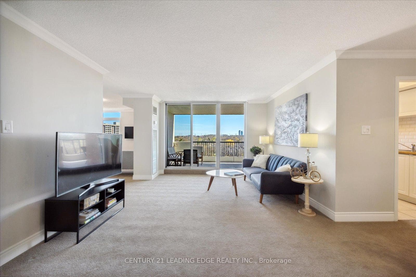 7811 Yonge Street Unit 901 photo 17
