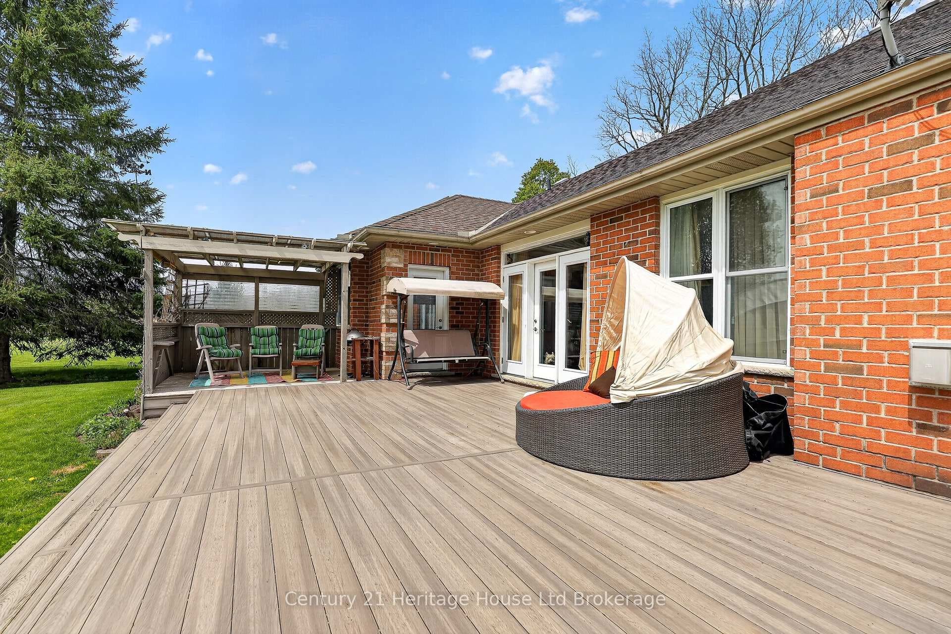 15 Hampden Street photo 48