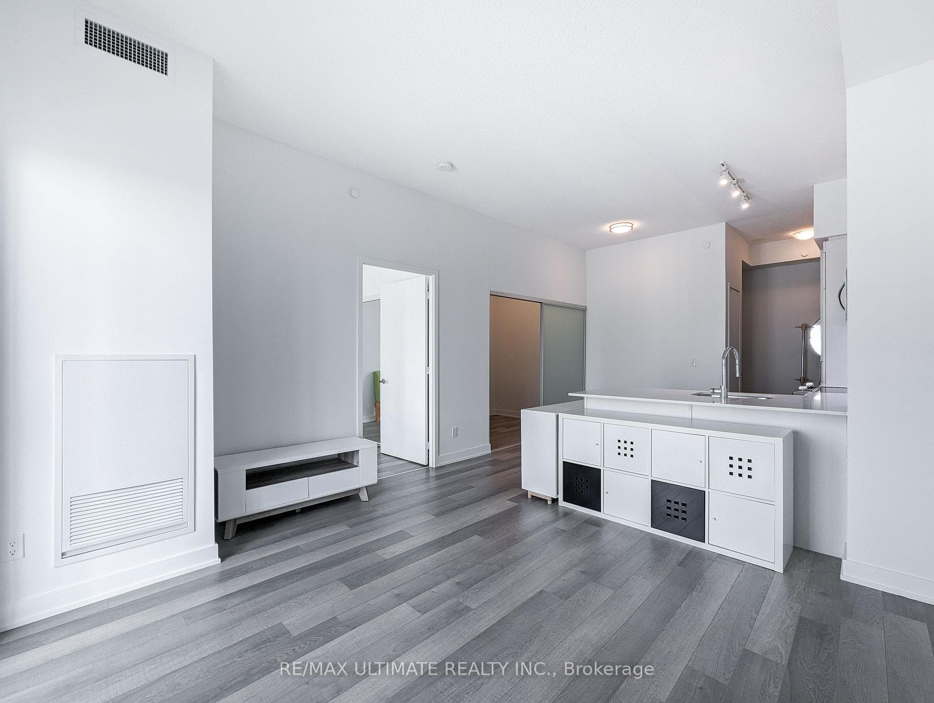 5180 Yonge Street Unit 1412 photo 14