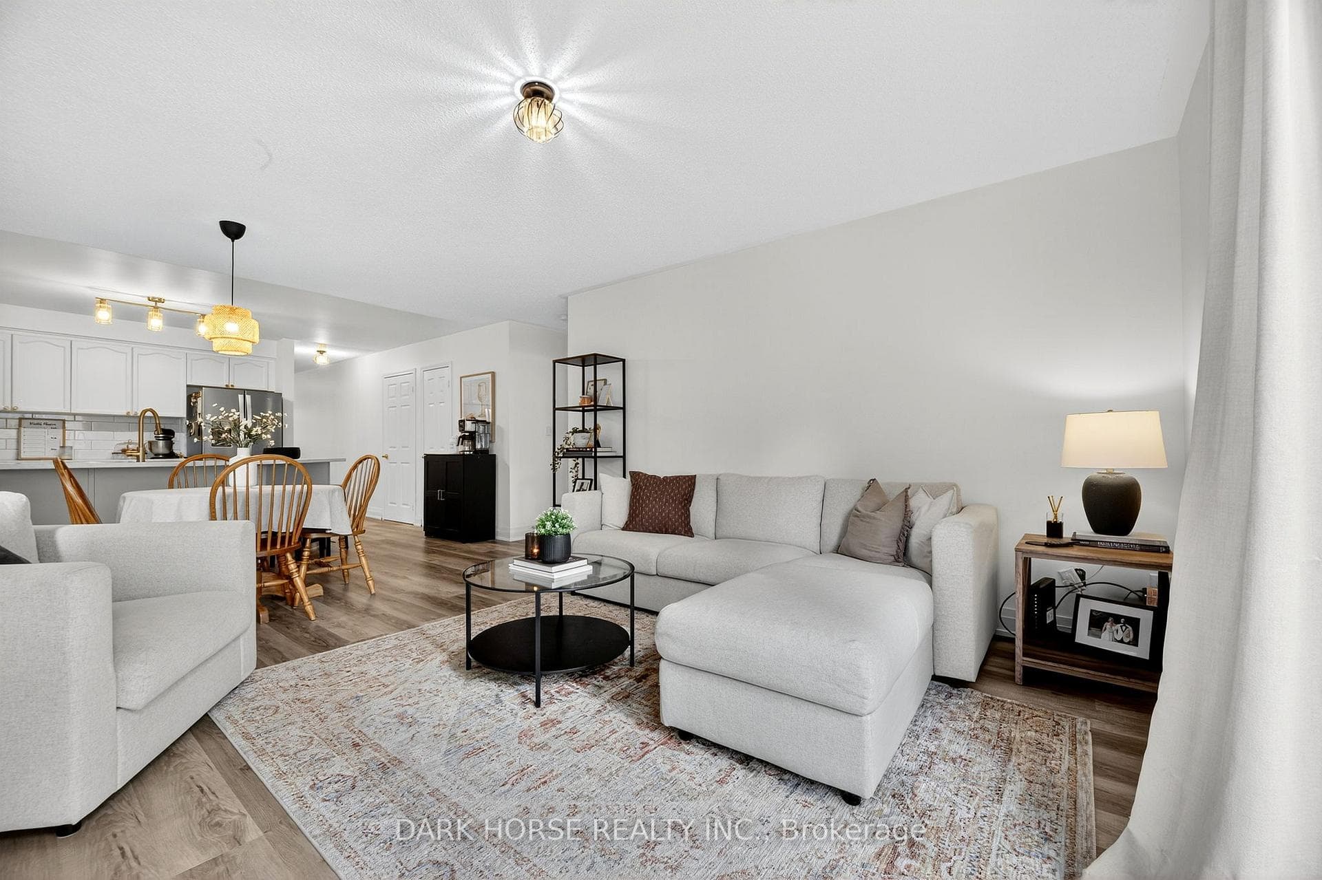 1401 Hancox Court photo 20