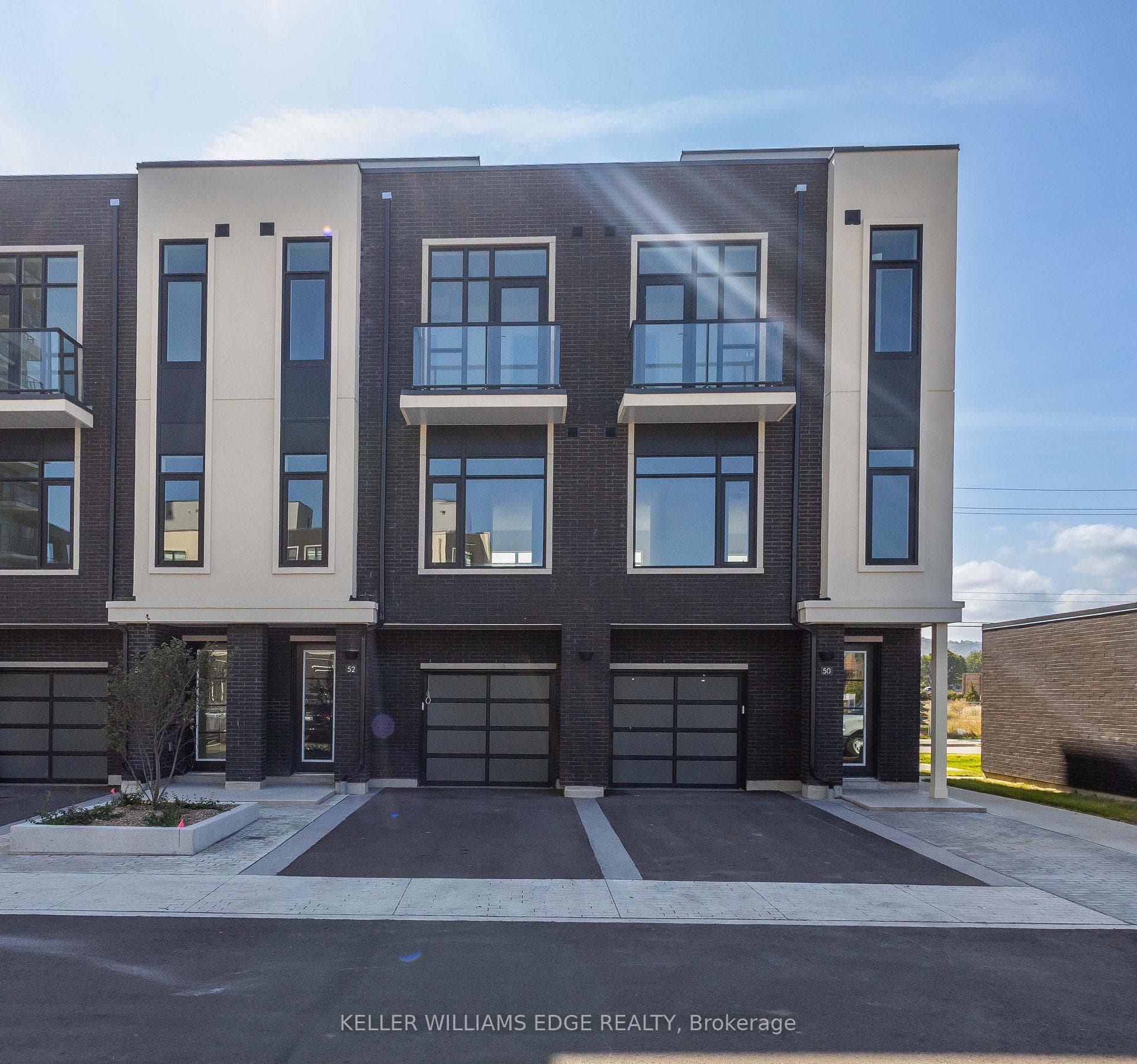 52 Windward Drive photo 2