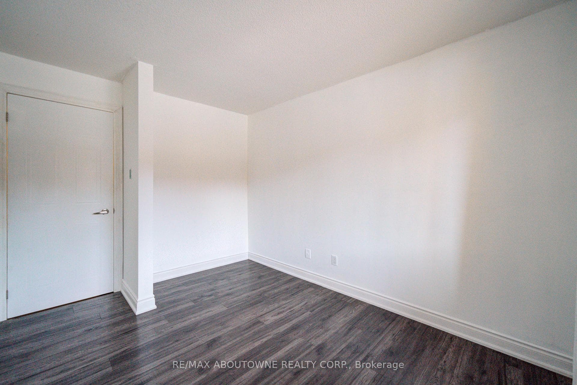 1514 Pilgrims Way Unit 521 photo 24