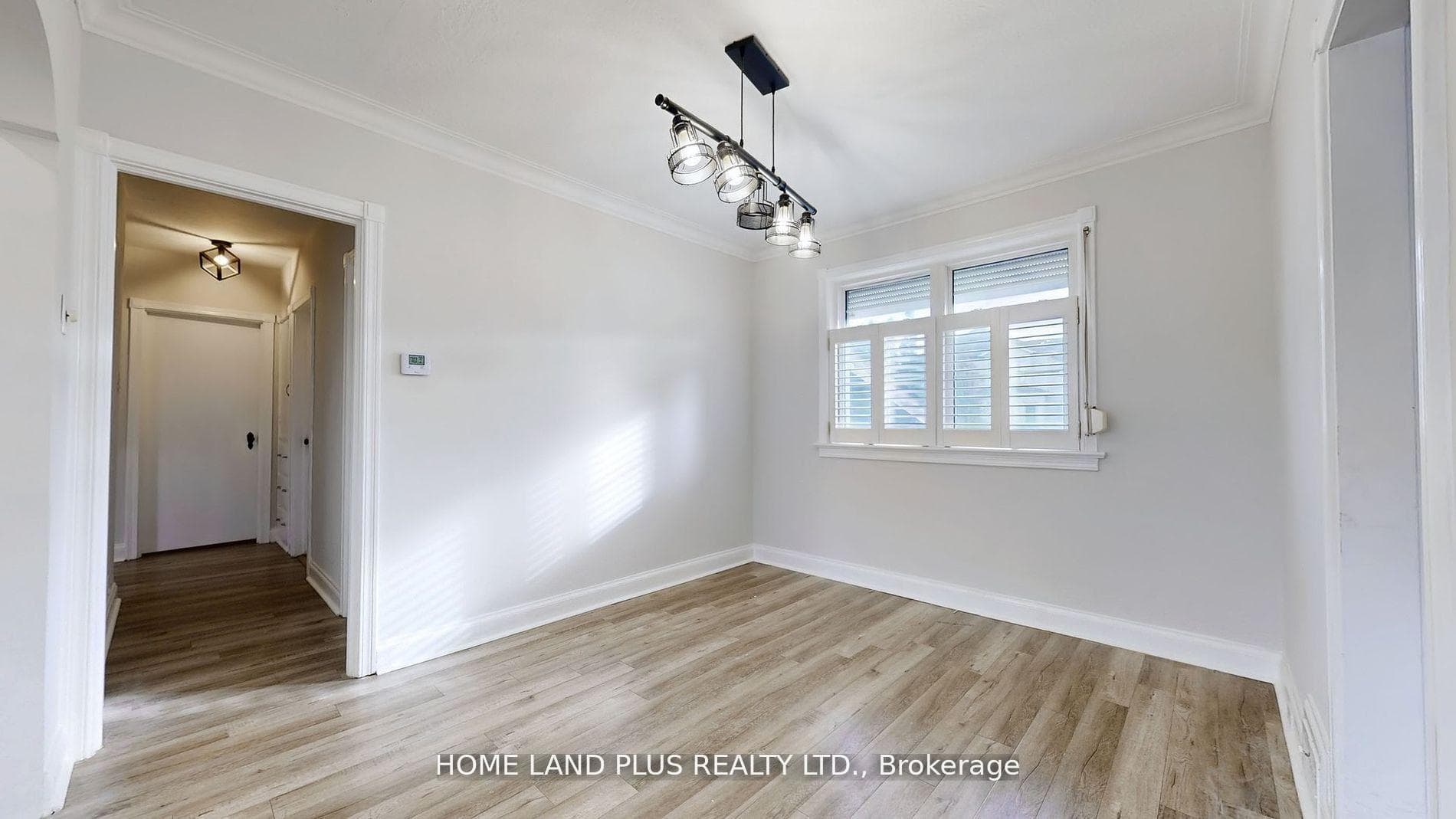 257 Joicey Boulevard photo 9