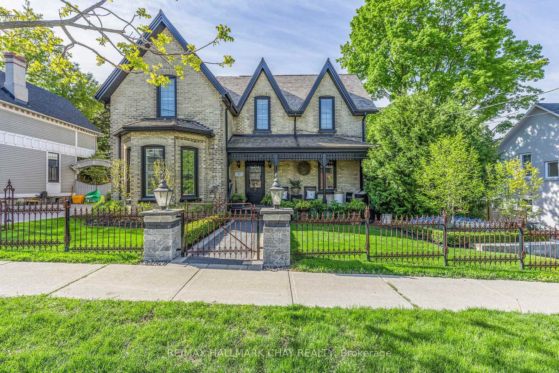 11 Catherine Avenue photo 1