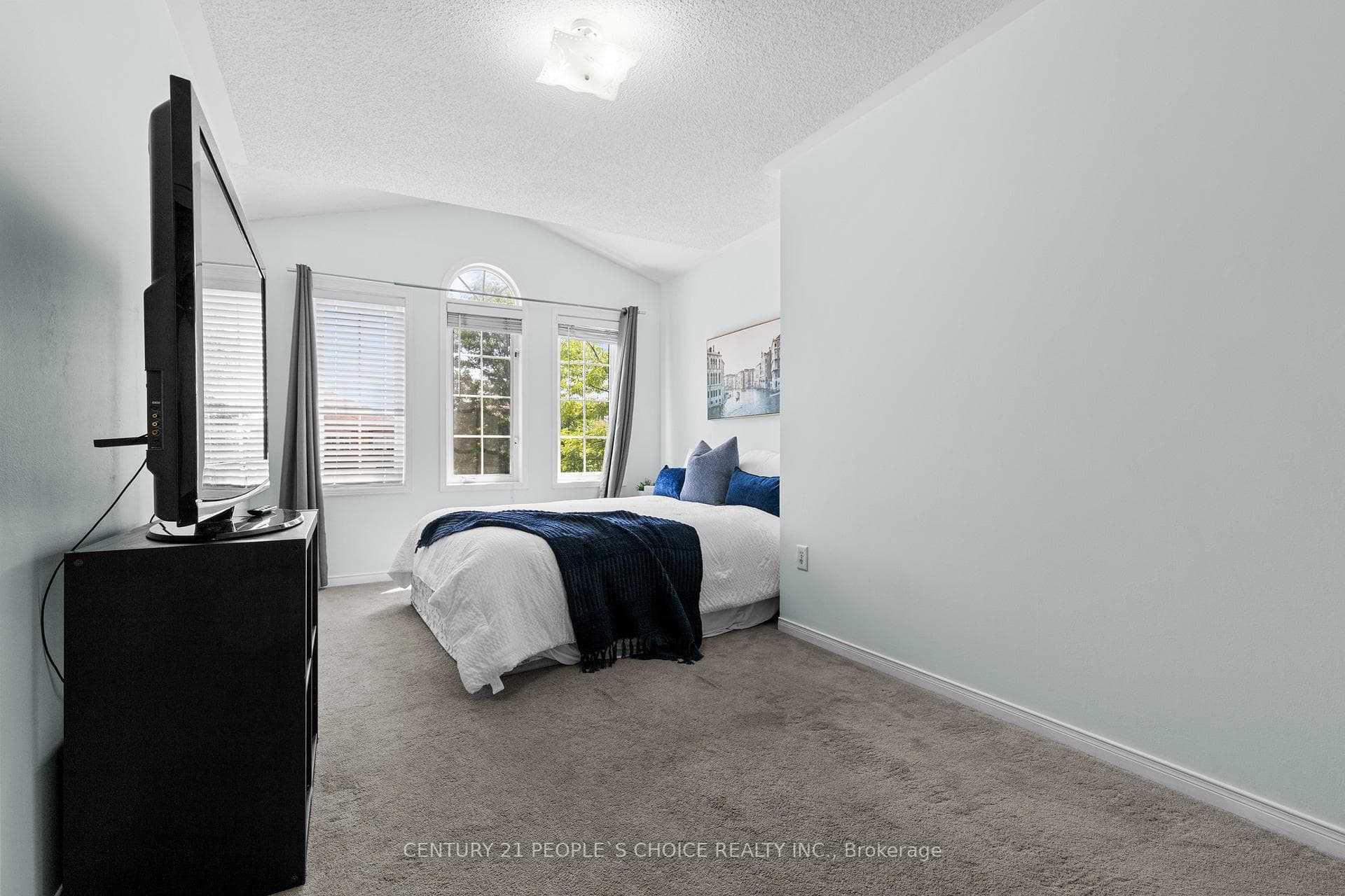 44 Roadmaster Lane photo 13