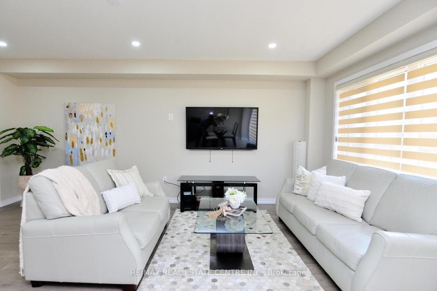 123 Bedrock Drive photo 11