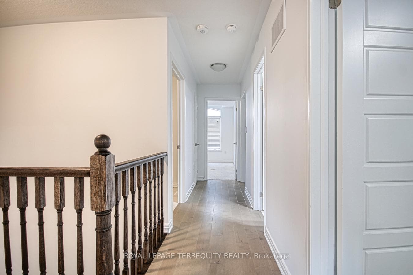 385 Gordon Krantz Avenue photo 22