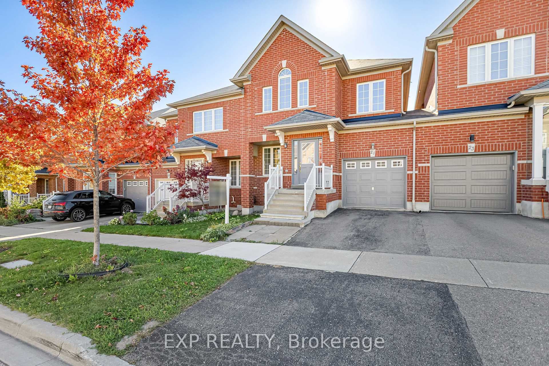 21 Westcliffe Crescent photo 2