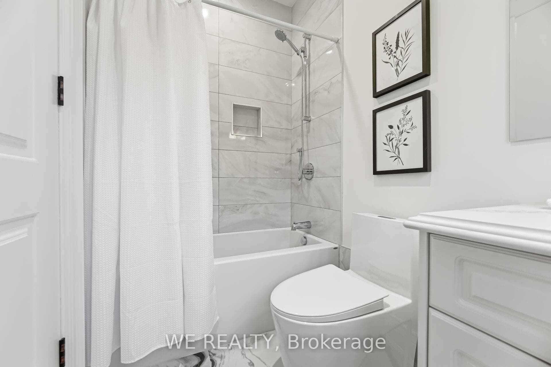 2955D Seabreeze Road photo 33