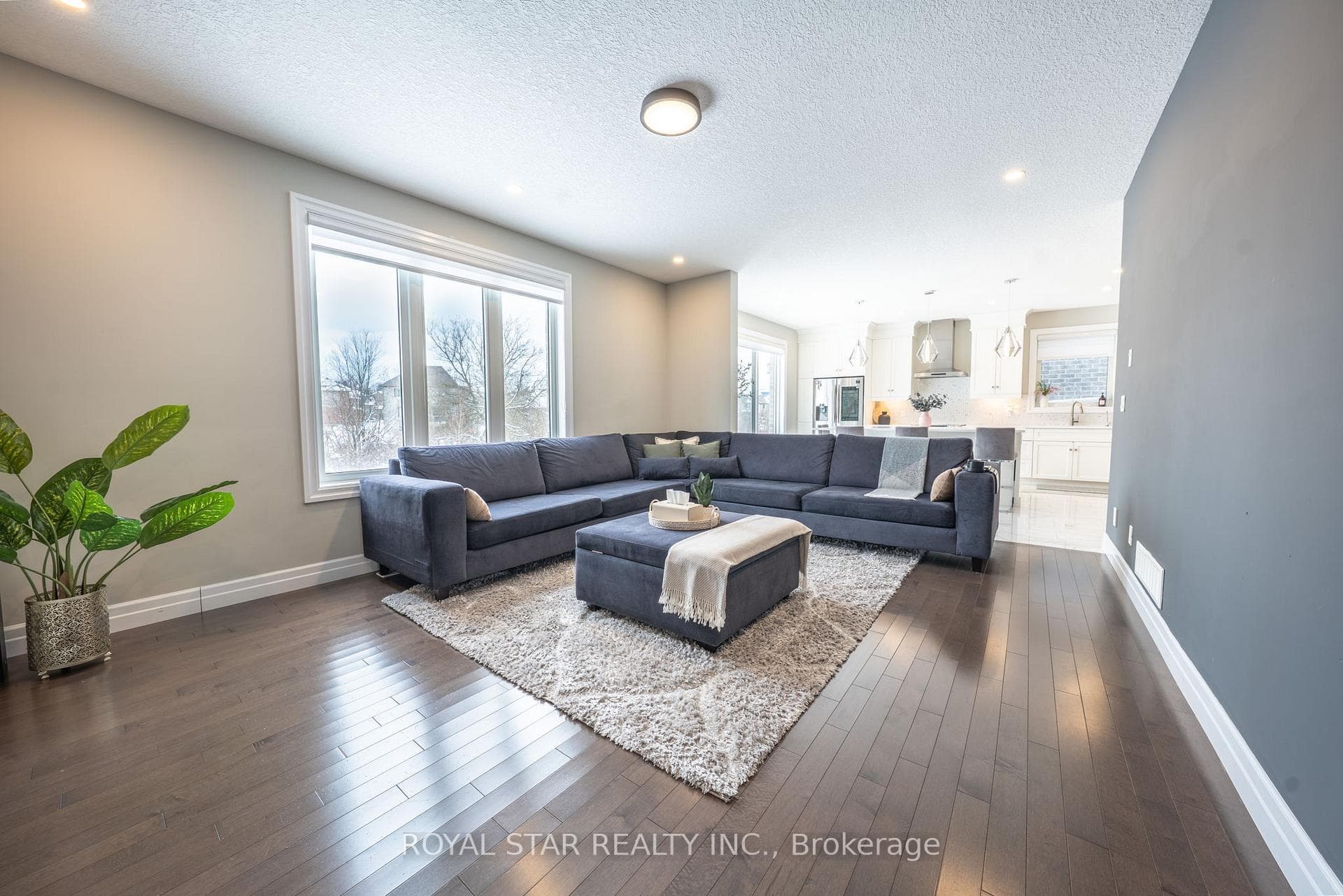 325 Masters Drive photo 17