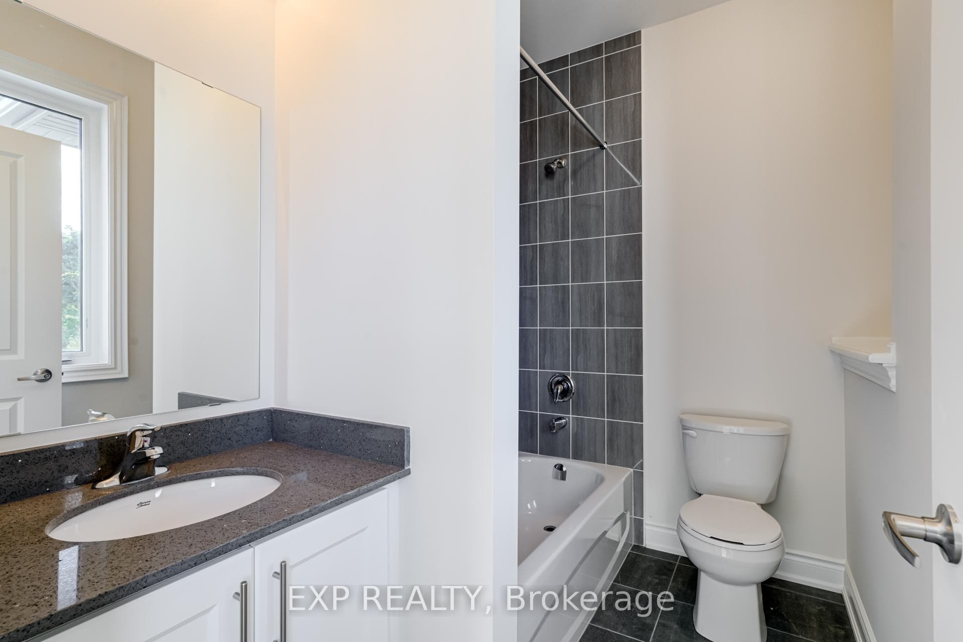 40 Joiner Circle photo 27