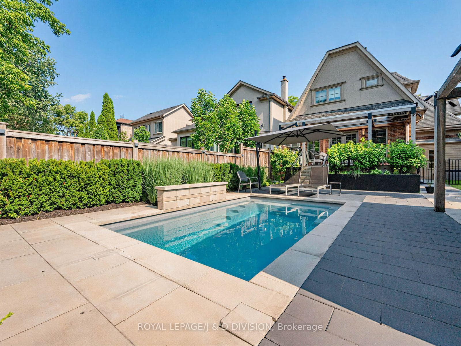 146 Glenvale Boulevard photo 37