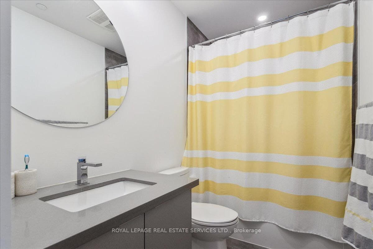 297 Oak Walk Drive Unit 2002 photo 19