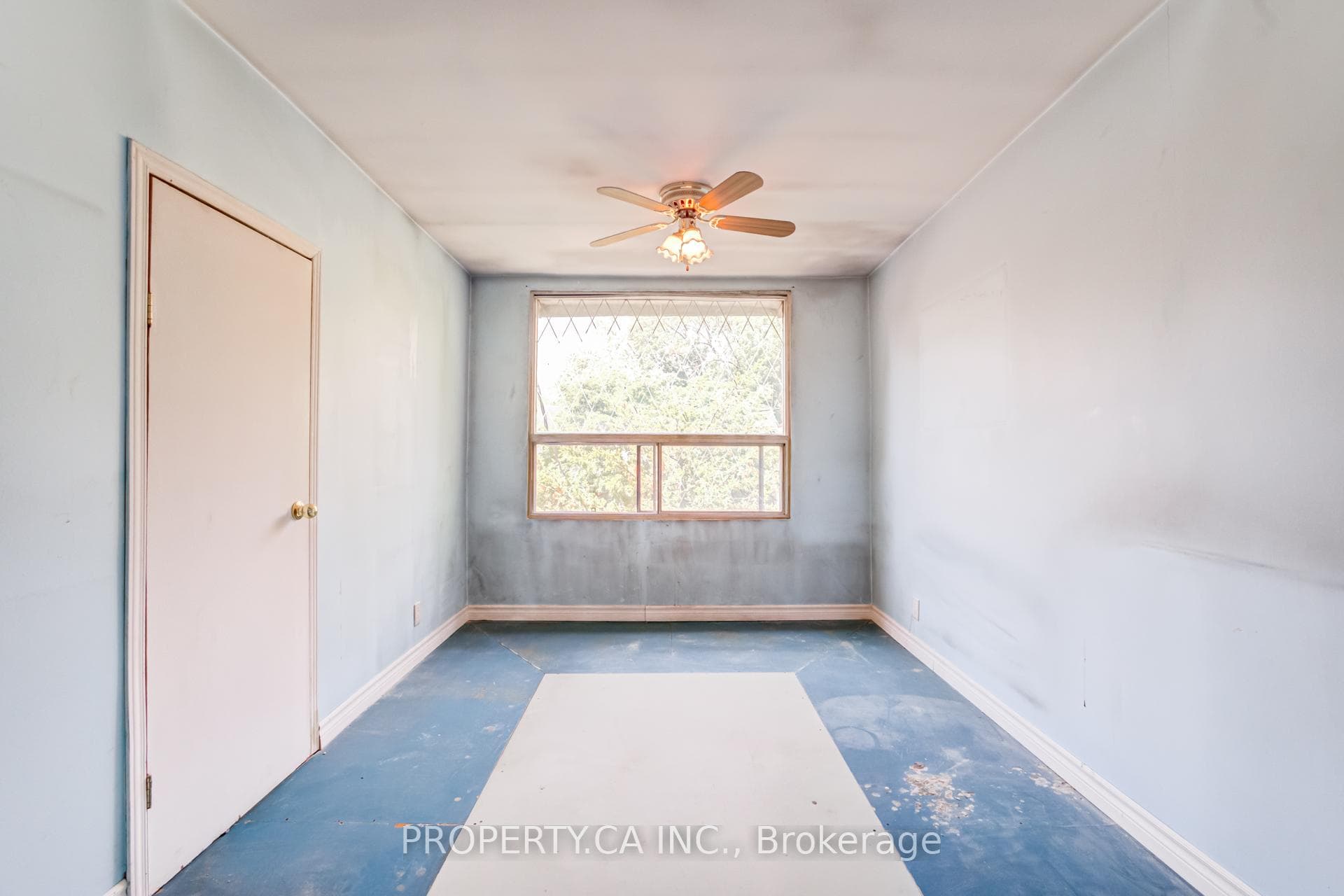 597 Rhodes Avenue photo 17